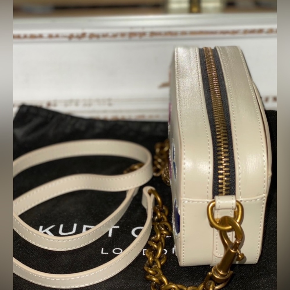 KURT GEIGER LONDON Shoreditch Small Multicolor Heart Leather Camera Bag - Picture 2 of 7